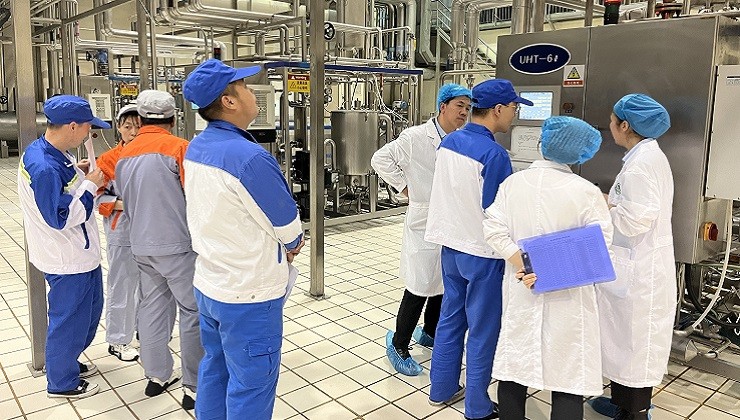 甘肃农垦立即博牧场成功举办五级乳品加工工职业技能等级考试